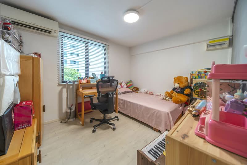 26 Toa Payoh East, 26 Toa Payoh East, 2 Bedrooms, 721 sqft, HDB Flat For Sale, by Michael Ooi, 500115285 - Bedroom - PropertyGuru.com.sg