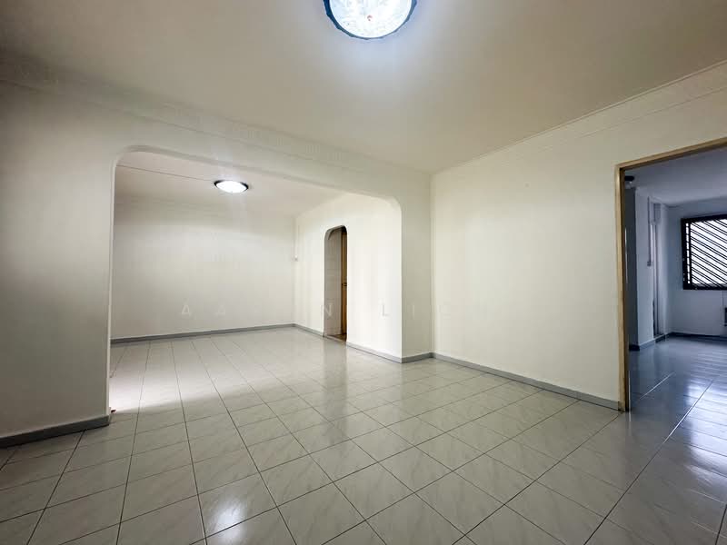 101 Simei Street 1, 101 Simei Street 1, 3 Bedrooms, 1,119 sqft, HDB Flat For Sale, by Aaron Liong, 500115286 - Living Room - PropertyGuru.com.sg