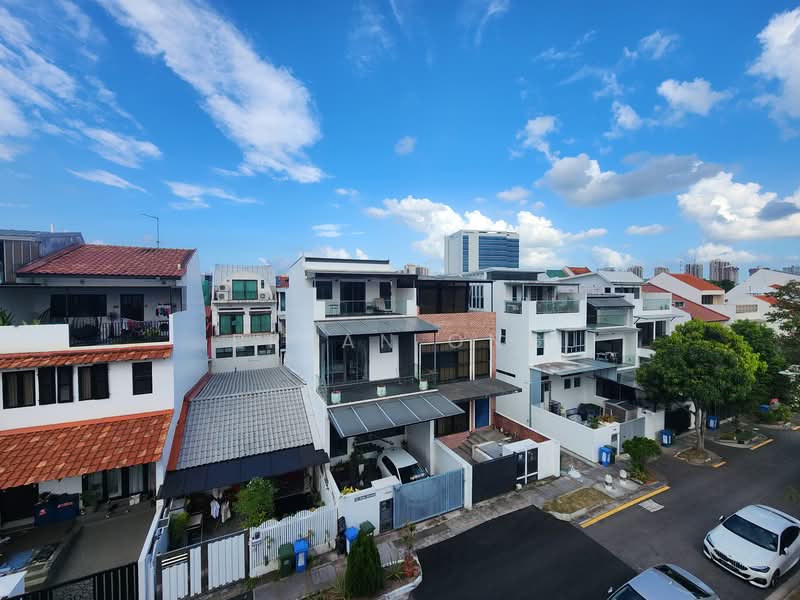 Must Sell! Opera Estate Renovated Corner Terrace, Rienzi Street, Aida Street, Siglap Road, 6 Bedrooms, 3,300 sqft, Corner Terrace For Sale, by Bryan Ong, 500115287 - Exterior - PropertyGuru.com.sg