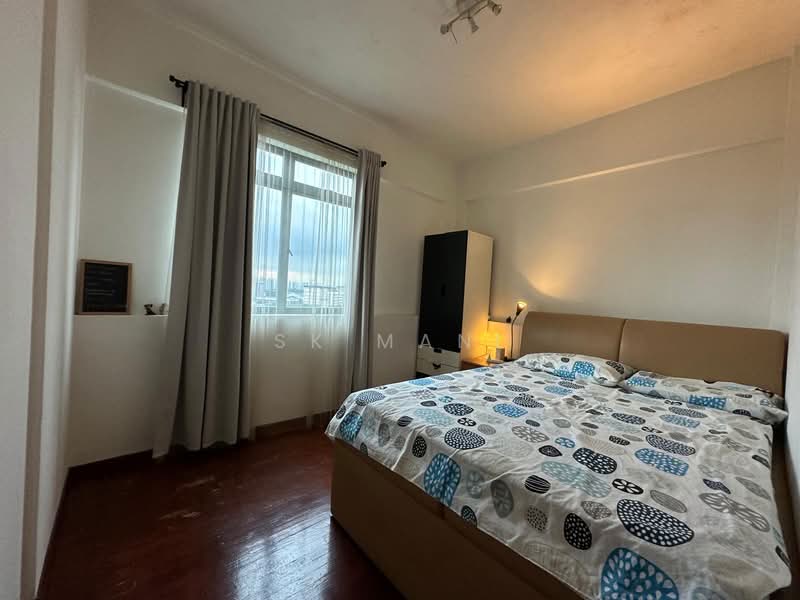 Summerdale, 2 Boon Lay Drive, 3 Bedrooms, 1,195 sqft, Condominium For Sale, by Sk Mani, 500115301 - Bedroom - PropertyGuru.com.sg