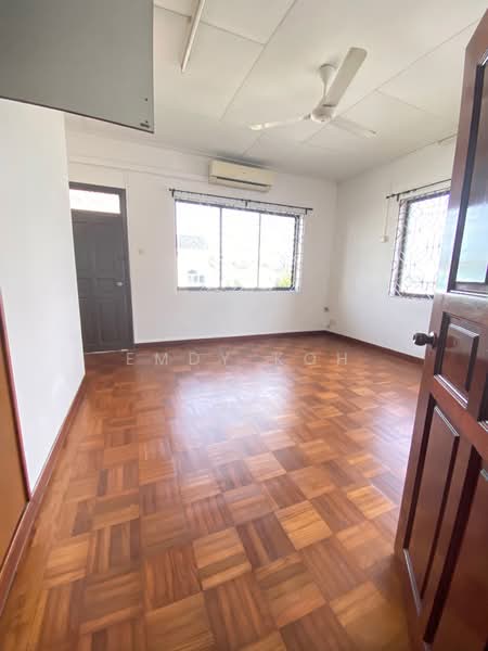 Pasir Panjang Hill, Pasir Panjang Hill, 5 Bedrooms, 5,000 sqft, Detached House For Rent, by Emdy Koh, 500115303 - Bedroom 2 - PropertyGuru.com.sg