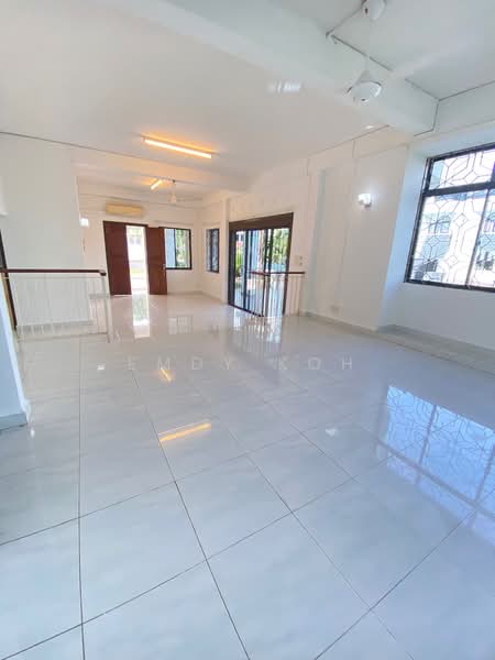 Pasir Panjang Hill, Pasir Panjang Hill, 5 Bedrooms, 5,000 sqft, Detached House For Rent, by Emdy Koh, 500115303 - Living with Dinning Halls - PropertyGuru.com.sg