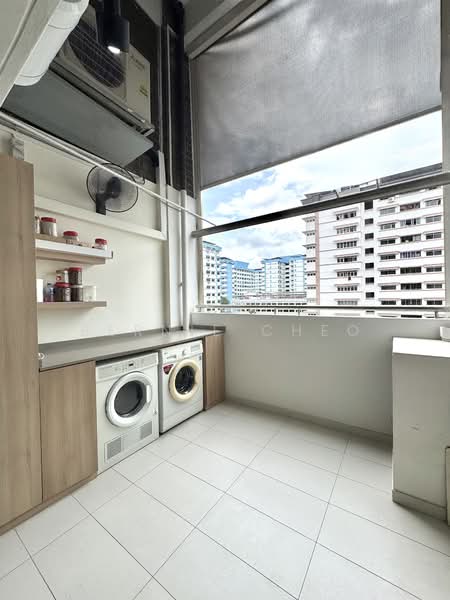 101 Pasir Ris Street 12, 101 Pasir Ris Street 12, 4 Bedrooms, 1,603 sqft, HDB Flat For Sale, by Bernie Cheo, 500115320 - Balcony - PropertyGuru.com.sg