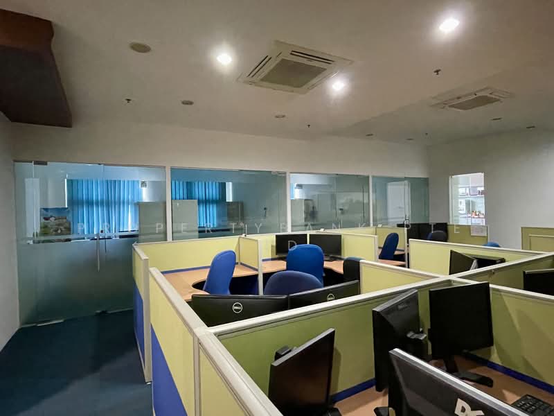 Prime Fitted Business Space Minutes from Tai Seng MRT, , 18,000 sqft, Light Industrial (B1) For Rent, by EDITH, 500115327 - Interior - CommercialGuru.com.sg