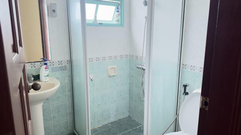 Ballota Park Condo, 152 Mariam Way, 3 Bedrooms, 1,475 sqft, Condominium For Sale, by ZAZALI MOHAMED, 500115330 - Bathroom - PropertyGuru.com.sg