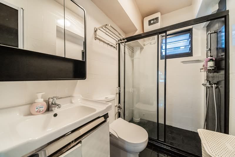318C Anchorvale Link, 318C Anchorvale Link, 3 Bedrooms, 1,184 sqft, HDB Flat For Sale, by Jennyfurr Ee, 500115333 - Bathroom - PropertyGuru.com.sg