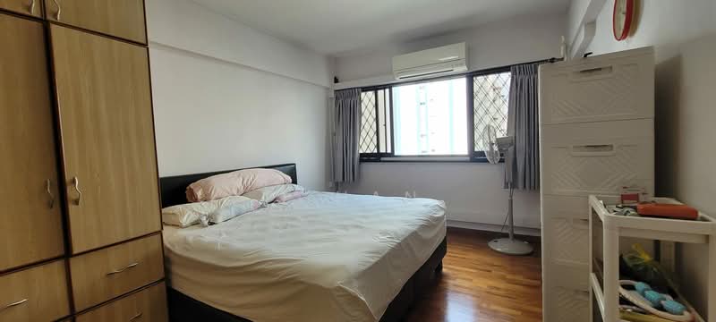 431 Tampines Street 41, 431 Tampines Street 41, 4 Bedrooms, 1,600 sqft, HDB Flat For Sale, by J Han, 500115344 - Bedroom - PropertyGuru.com.sg