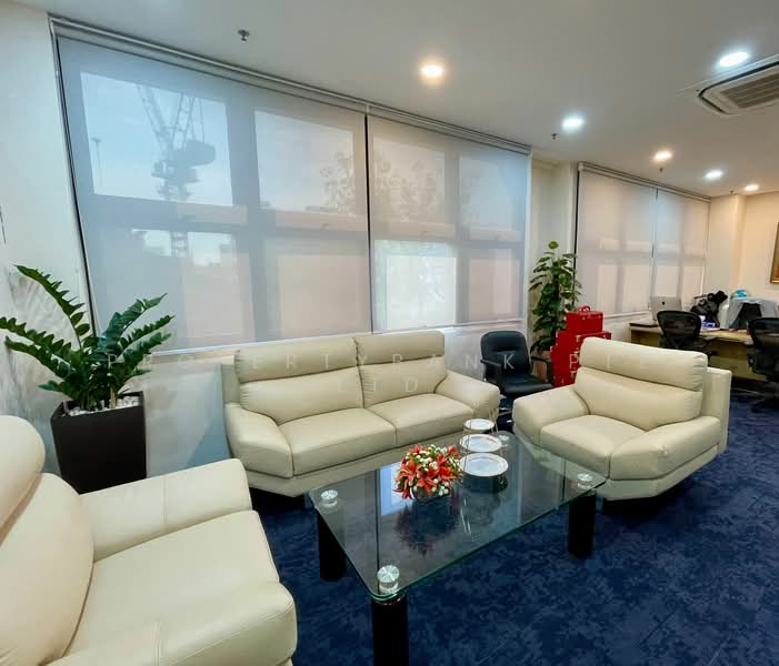 Move-In Ready Business Space Steps from Tai Seng MRT, , 4,000 sqft, Light Industrial (B1) For Rent, by PropertyBank Pte Ltd, 500115347 - Living Room - CommercialGuru.com.sg