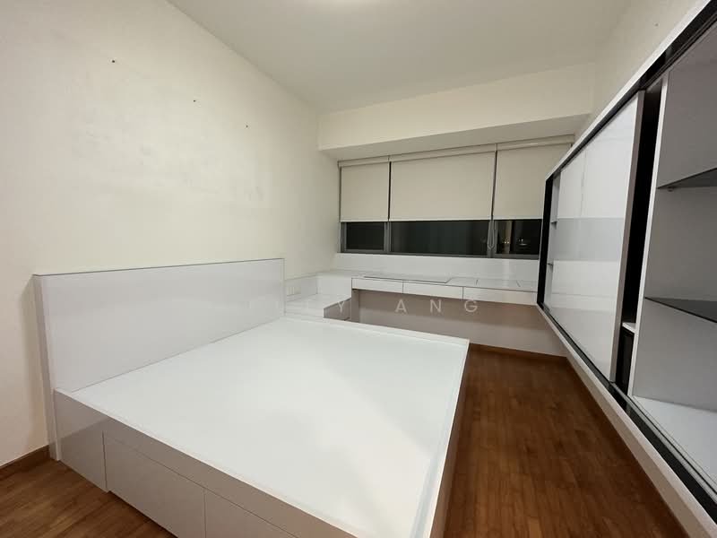 Double Bay Residences, 21D Simei Street 4, 3 Bedrooms, 1,313 sqft, Condominium For Sale, by Riley Ang, 500115371 - Bedroom - PropertyGuru.com.sg