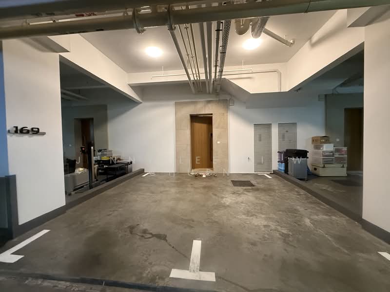 Cabana, 145A Sunrise Terrace, 5 Bedrooms, 2,917 sqft, Cluster House For Sale, by Jenny Lee Siew Chuen, 500115375 - Car Park - PropertyGuru.com.sg