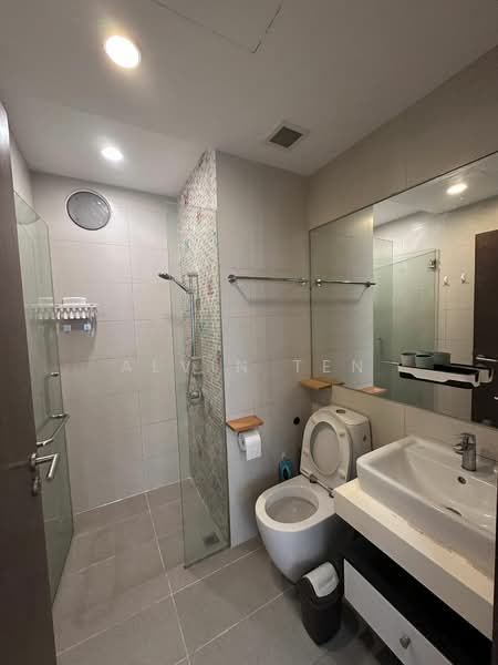 Suites 28, 28 Lorong 30 Geylang, 1 Bedroom, 400 sqft, Apartment For Rent, by Alvin Ten, 500115381 - Bathroom - PropertyGuru.com.sg