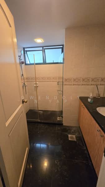 Meralodge, 83 Hillview Avenue, 4 Bedrooms, 1,958 sqft, Condominium For Rent, by Gwendolyn Yap, 500115399 - Bathroom - PropertyGuru.com.sg