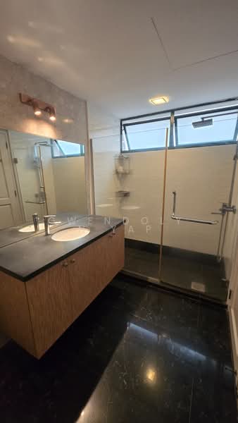 Meralodge, 83 Hillview Avenue, 4 Bedrooms, 1,958 sqft, Condominium For Rent, by Gwendolyn Yap, 500115399 - Bathroom - PropertyGuru.com.sg