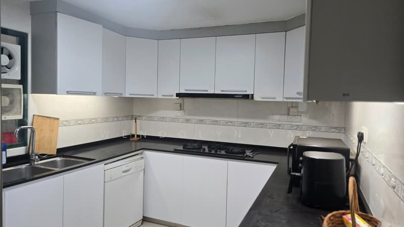 Meralodge, 83 Hillview Avenue, 4 Bedrooms, 1,958 sqft, Condominium For Rent, by Gwendolyn Yap, 500115399 - Kitchen - PropertyGuru.com.sg