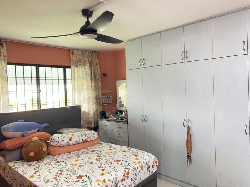 238 Jurong East Street 21, 238 Jurong East Street 21, 3 Bedrooms, 1,291 sqft, HDB Flat For Sale, by Nijamudeen Deeno, 500115403 - Bedroom - PropertyGuru.com.sg