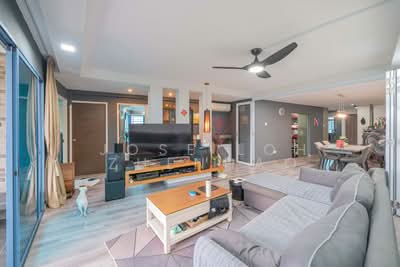 For Sale - 468A Admiralty Drive