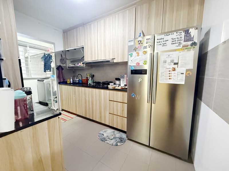573C Woodlands Glen, 573C Woodlands Drive 16, 3 Bedrooms, 1,001 sqft, HDB Flat For Sale, by Arnold Wee, 500115427 - Kitchen - PropertyGuru.com.sg
