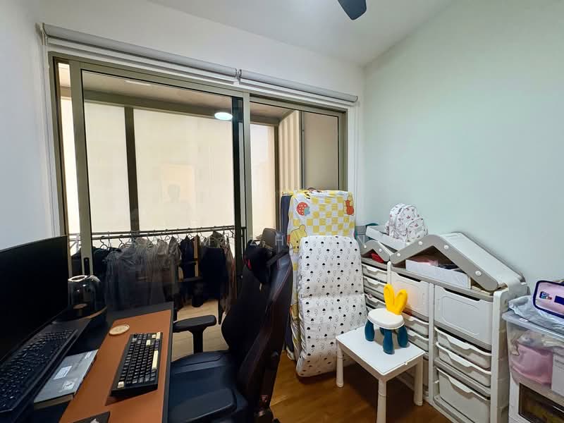 Sea Horizon, 1 Pasir Ris Rise, 3 Bedrooms, 1,163 sqft, Executive Condominium For Rent, by Kim Zhuang, 500115428 - Balcony - PropertyGuru.com.sg