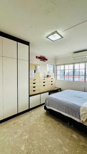 172 Bukit Batok West Avenue 8, 172 Bukit Batok West Avenue 8, 3 Bedrooms, 1,109 sqft, HDB Flat For Sale, by Cassandra Thng, 500115439 - Bedroom - PropertyGuru.com.sg