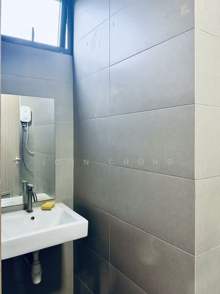 Polaris @ Woodlands, 101 Woodlands Avenue 12, 3,315 sqft, Factory / Workshop (B2) For Sale, by John Chong, 500115444 - Bathroom - CommercialGuru.com.sg