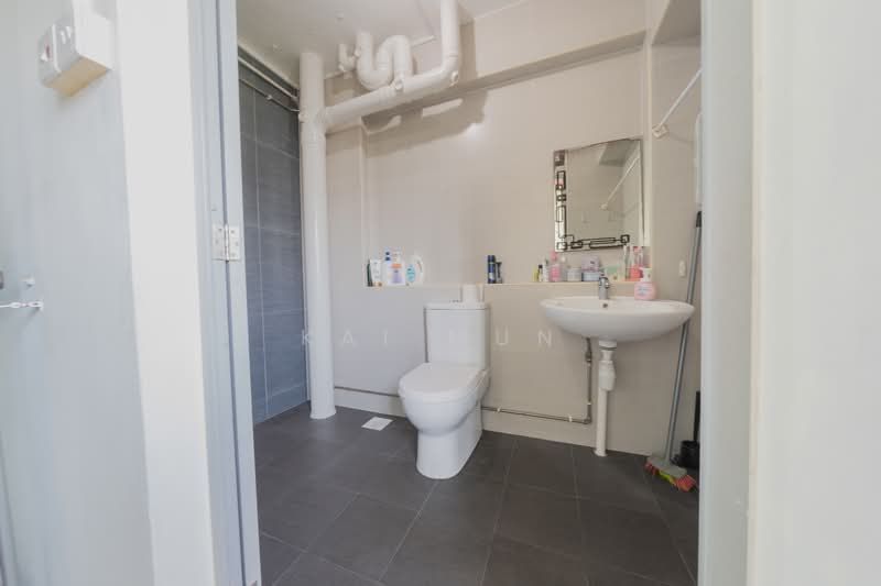 731 Woodlands Circle, 731 Woodlands Circle, 3 Bedrooms, 1,109 sqft, HDB Flat For Sale, by Kai Mun, 500115450 - Bathroom - PropertyGuru.com.sg