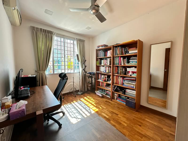 Opera estate-2.5sty terr(walk to bedok mrt), Dido street, 4 Bedrooms, 2,200 sqft, Terraced House For Rent, by Tim Seow, 500115464 - Study - PropertyGuru.com.sg