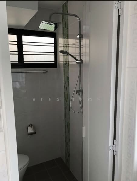 706 Clementi West Street 2, 706 Clementi West Street 2, Room Rental, 120 sqft, HDB Flat For Rent, by Alex Teoh, 500115469 - Bathroom - PropertyGuru.com.sg