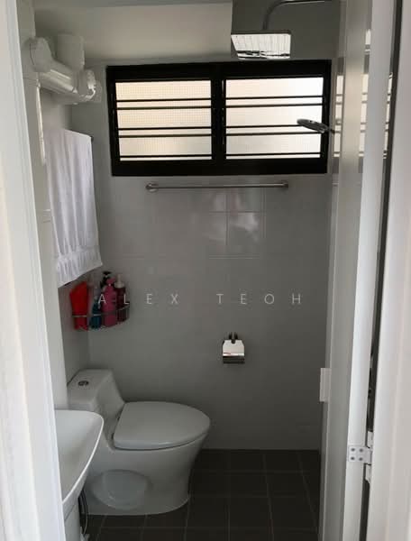 706 Clementi West Street 2, 706 Clementi West Street 2, Room Rental, 120 sqft, HDB Flat For Rent, by Alex Teoh, 500115469 - Bathroom - PropertyGuru.com.sg