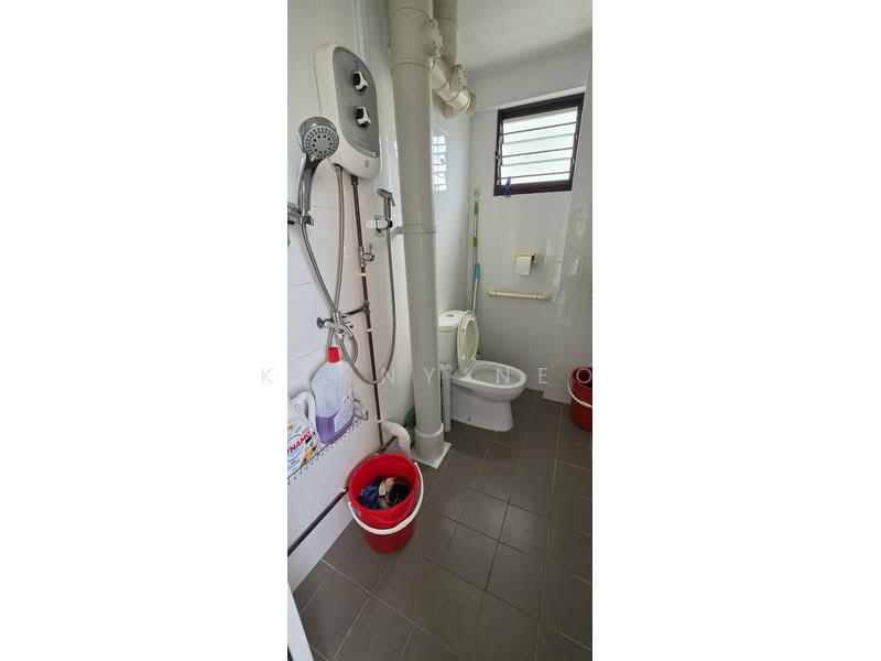 139 Potong Pasir Avenue 3, 139 Potong Pasir Avenue 3, Room Rental, 160 sqft, HDB Flat For Rent, by Kenny Neo, 500115475 - Bathroom - PropertyGuru.com.sg