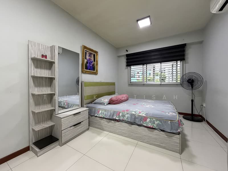 693A Woodlands Avenue 6, 693A Woodlands Avenue 6, 3 Bedrooms, 1,001 sqft, HDB Flat For Sale, by Taufik Batisah, 500115493 - Bedroom - PropertyGuru.com.sg
