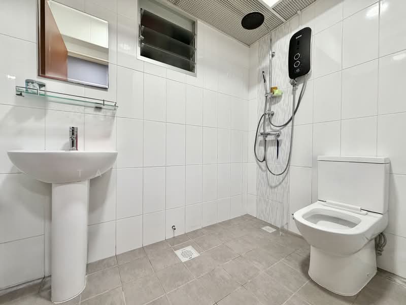 693A Woodlands Avenue 6, 693A Woodlands Avenue 6, 3 Bedrooms, 1,001 sqft, HDB Flat For Sale, by Taufik Batisah, 500115493 - Bathroom - PropertyGuru.com.sg