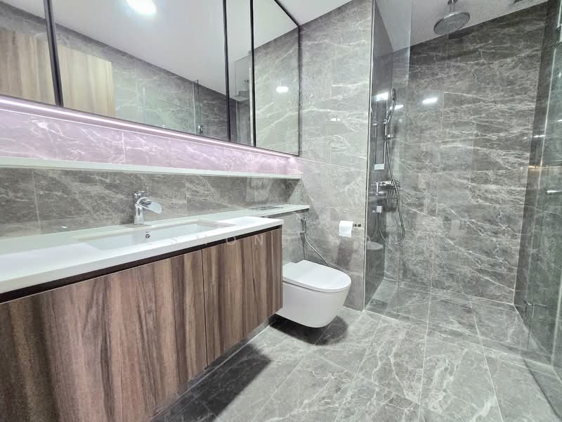 Lentor Modern, 3 Lentor Central, 2 Bedrooms, 678 sqft, Condominium For Sale, by Desmond Wong, 500115507 - Bathroom - PropertyGuru.com.sg