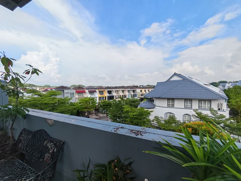 Springside Avenue, Springside Avenue, 5 Bedrooms, 4,155 sqft, Terraced House For Sale, by Jocelyn Chia, 500115539 - Exterior - PropertyGuru.com.sg