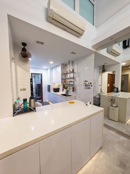 Springside Avenue, Springside Avenue, 5 Bedrooms, 4,155 sqft, Terraced House For Sale, by Jocelyn Chia, 500115539 - Kitchen - PropertyGuru.com.sg