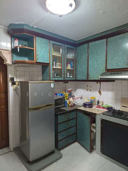 684 Race Course Road, 684 Race Course Road, 2 Bedrooms, 685 sqft, HDB Flat For Sale, by Eric Arasu, 500115540 - Kitchen - PropertyGuru.com.sg