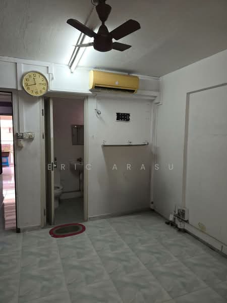 684 Race Course Road, 684 Race Course Road, 2 Bedrooms, 685 sqft, HDB Flat For Sale, by Eric Arasu, 500115540 - Bathroom - PropertyGuru.com.sg