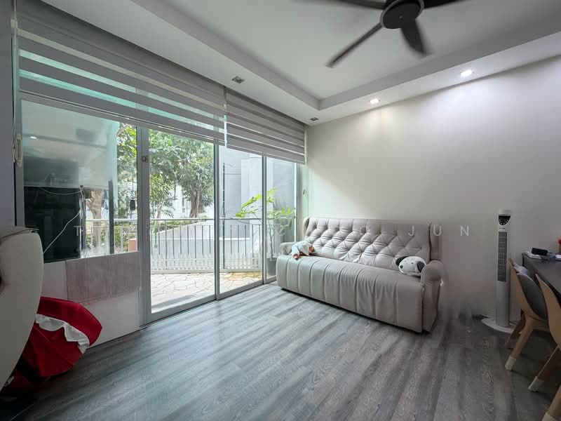 The Eden @ Tampines, 27 Tampines Street 34, 3 Bedrooms, 1,485 sqft, Condominium For Sale, by Timothy Choo Jun Hong, 500115549 - Living Room - PropertyGuru.com.sg