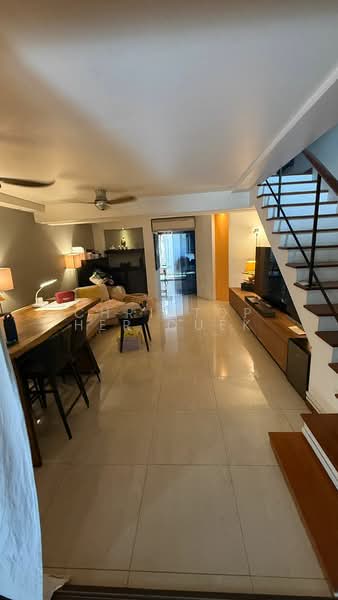 Spacious living with space for 3rd room 