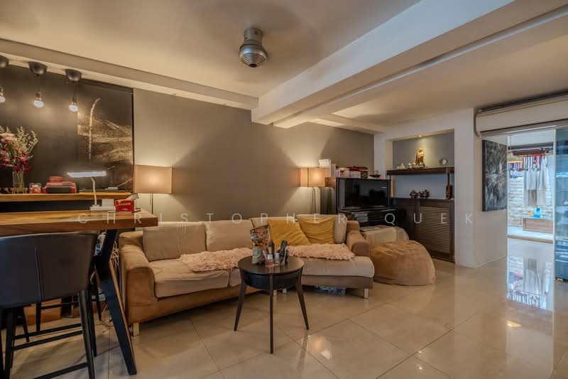 42 Jalan Bahagia, 42 Jalan Bahagia, 2 Bedrooms, 1,270 sqft, HDB Flat For Sale, by Christopher Quek, 500115552 - Living Room - PropertyGuru.com.sg