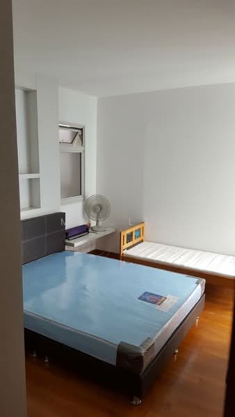 384 Bukit Batok West Avenue 5, 384 Bukit Batok West Avenue 5, 3 Bedrooms, 990 sqft, HDB Flat For Rent, by May Lee, 500115564 - Bedroom - PropertyGuru.com.sg