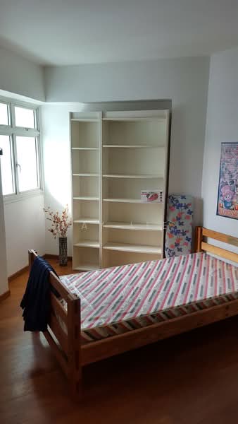 384 Bukit Batok West Avenue 5, 384 Bukit Batok West Avenue 5, 3 Bedrooms, 990 sqft, HDB Flat For Rent, by May Lee, 500115564 - Bedroom - PropertyGuru.com.sg