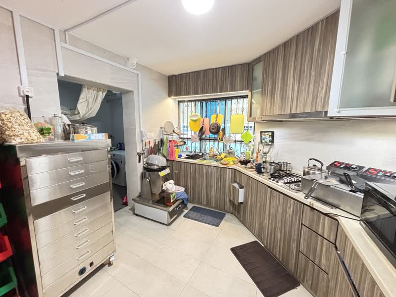 Ivory Heights, 124 Jurong East Street 13, 3 Bedrooms, 1,701 sqft, Condominium For Sale, by Eric Lim 林勇合, 500115567 - Kitchen - PropertyGuru.com.sg