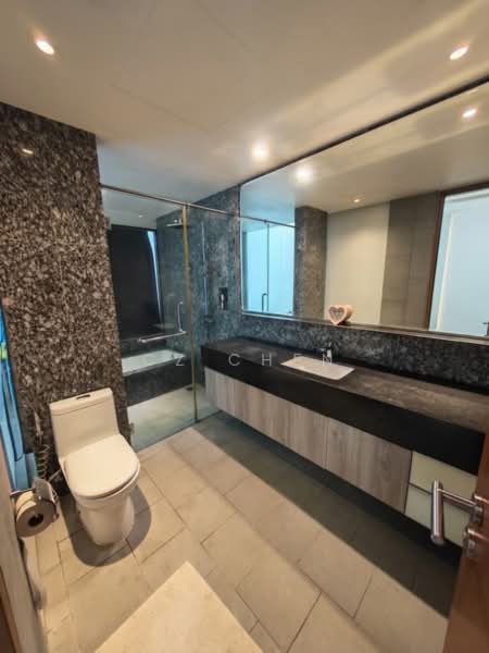 Springside Avenue, Springside Avenue, 5 Bedrooms, 4,155 sqft, Terraced House For Sale, by Cz Chen, 500115570 - Bathroom - PropertyGuru.com.sg