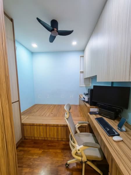 Springside Avenue, Springside Avenue, 5 Bedrooms, 4,155 sqft, Terraced House For Sale, by Cz Chen, 500115570 - Study - PropertyGuru.com.sg