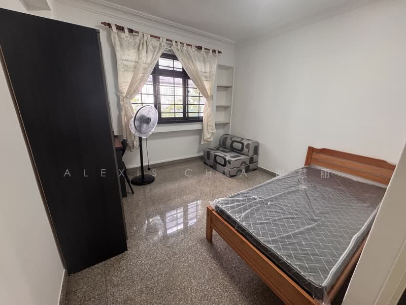 408 Sembawang Drive, 408 Sembawang Drive, Room Rental, 150 sqft, HDB Flat For Rent, by Alexis Chia 谢慧丽, 500115575 - Bedroom - PropertyGuru.com.sg