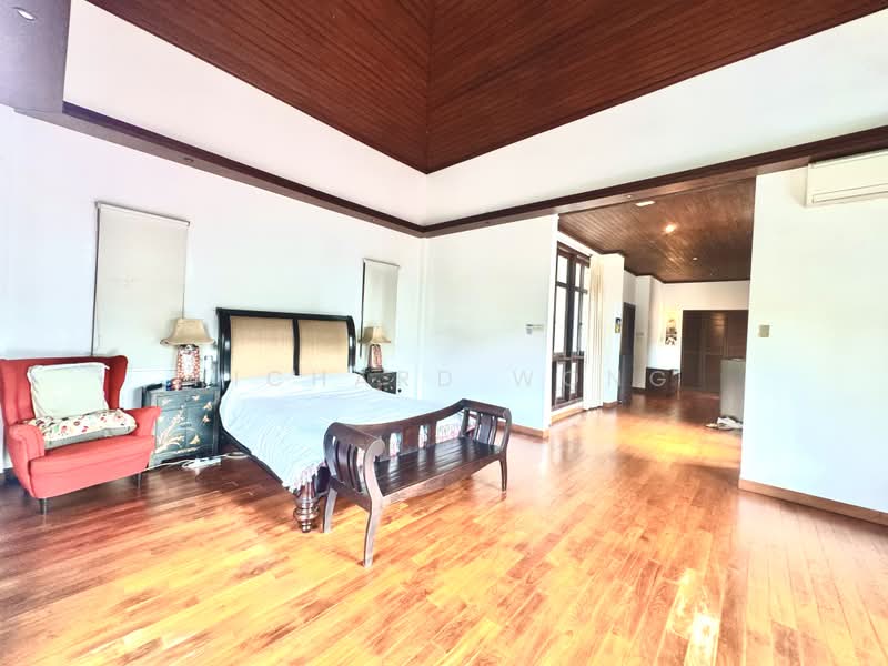 Sunset Heights, Sunset heights / Clementi park / Upper Bukit Timah, 5 Bedrooms, 5,300 sqft, Detached House For Rent, by Richard Wong, 500115581 - Master Bedroom - PropertyGuru.com.sg