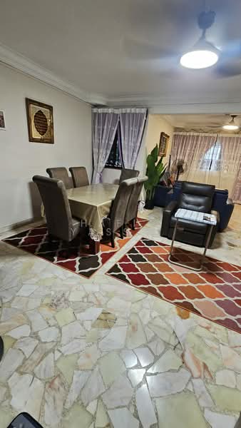 175 Bukit Batok West Avenue 8, 175 Bukit Batok West Avenue 8, 3 Bedrooms, 1,001 sqft, HDB Flat For Sale, by Hafiz Yassin, 500115583 - Dining Room - PropertyGuru.com.sg
