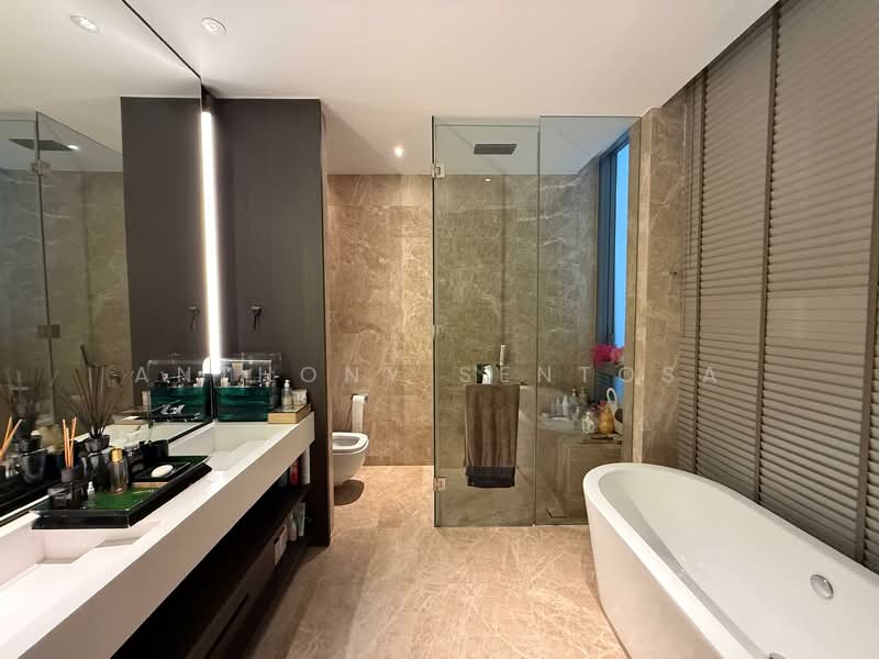 Leedon Residence, 6 Leedon Heights, 4 Bedrooms, 4,606 sqft, Condominium For Rent, by Anthony Sentosa, 500115608 - Bathroom - PropertyGuru.com.sg