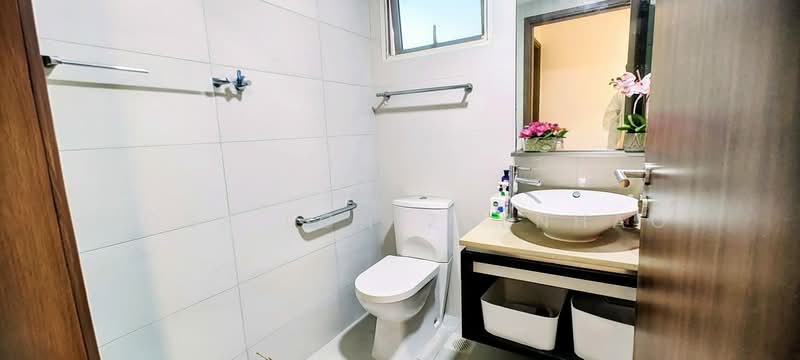 1 Canberra, 1 Canberra Drive, 3 Bedrooms, 969 sqft, Executive Condominium For Sale, by Jose Loh Zhenhao, 500115619 - Bathroom - PropertyGuru.com.sg
