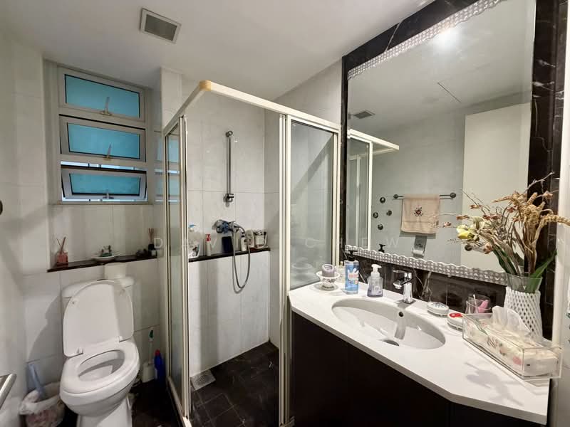 Butterworth 8, 4 Butterworth Lane, 4 Bedrooms, 1,776 sqft, Condominium For Sale, by David Chew, 500115630 - Bathroom - PropertyGuru.com.sg